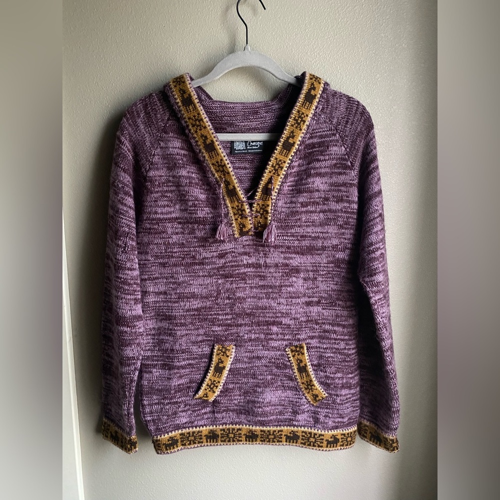 Chasqui Alpaca Wool Hoodie, Made in Bolivia, Size M, Color Purple.